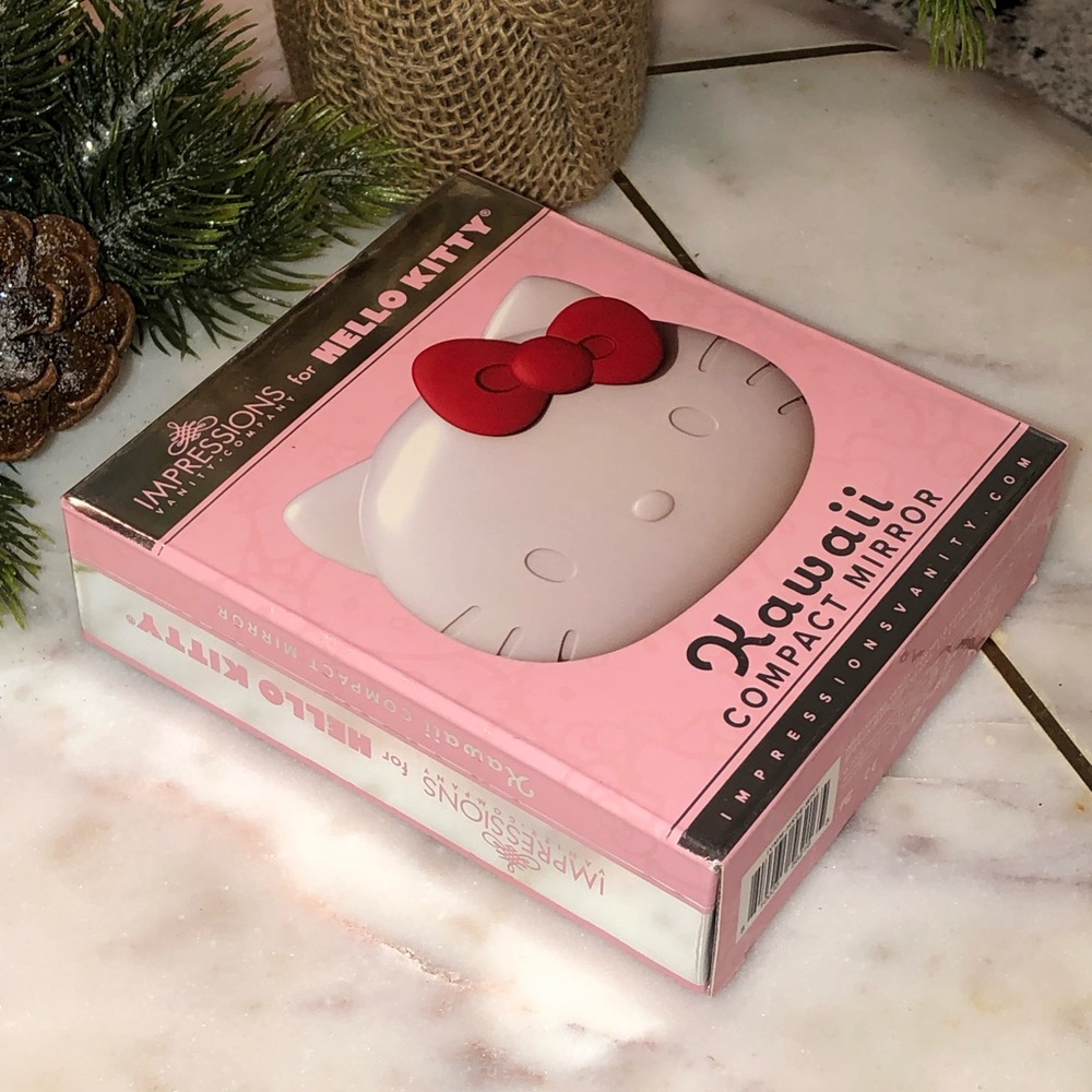 ✨NWT✨ Hello Kitty Impressions Compact Mirror - Picture 4 of 10